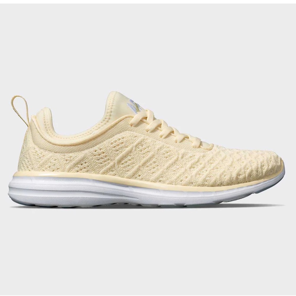 APL TechLoom Phantom woman’s size 9 Vanilla/ White used